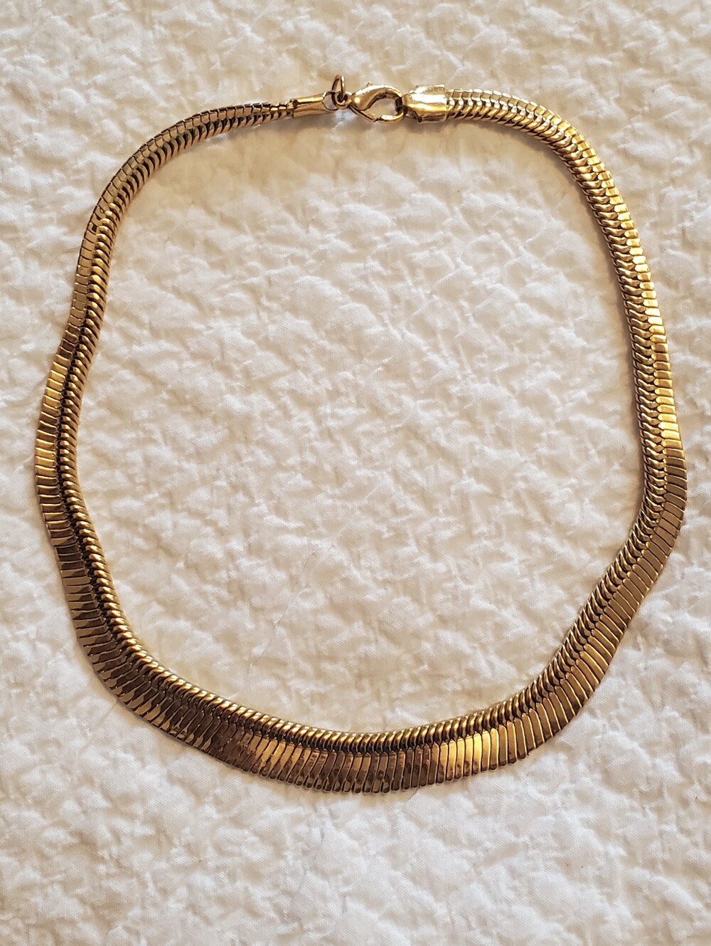 Vintage Gold-tone Wide, Flat Herringbone Snake Chain Choker Necklace
